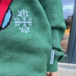 Stickad tröja med Doddi Grön